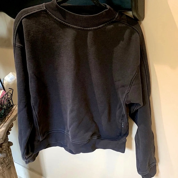lululemon athletica Tops - Lululemon crewneck size 8